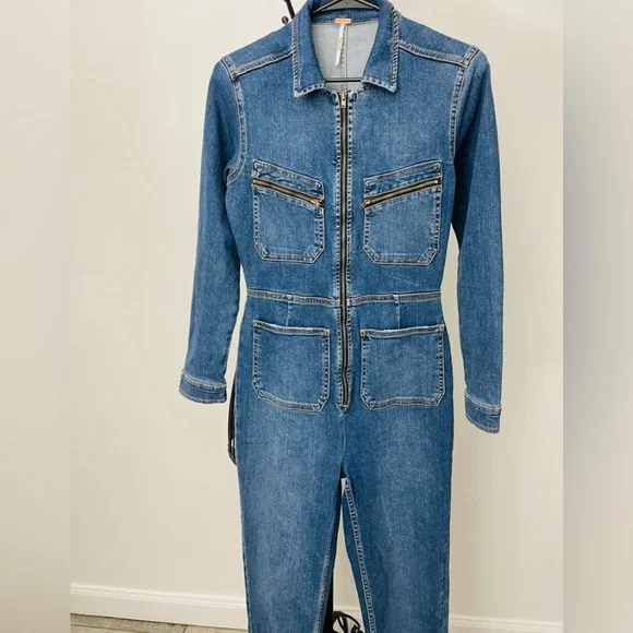 FREE PEOPLE jumpsuit size S Denim